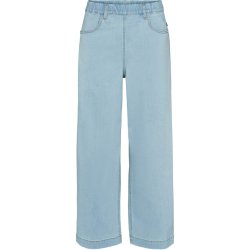 101178 Donna Loose Cropped