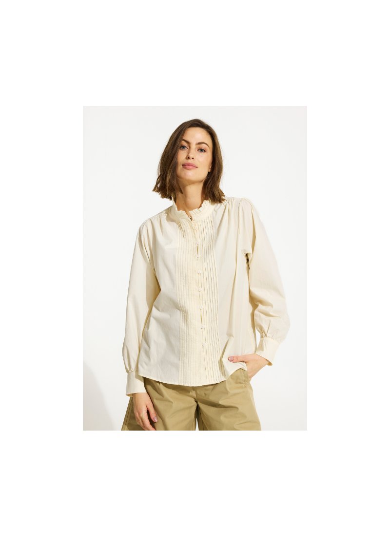 16522 Aida shirt