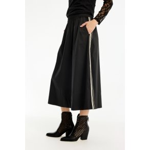 16701 Ralph skirt