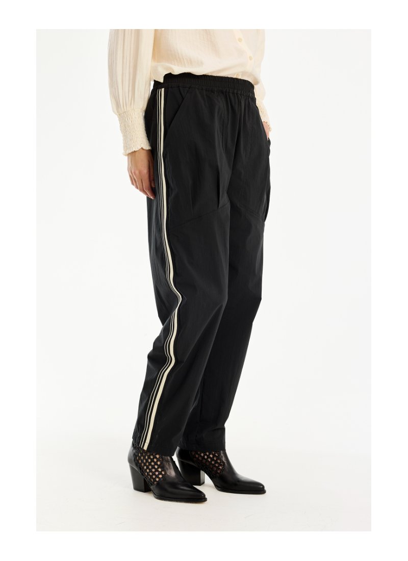 16738 Gianna pants