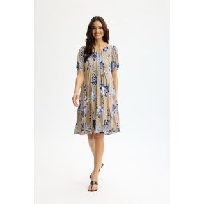 17172 Lucette dress 1/2 sleeve