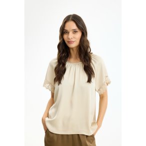 17192 Faye blouse