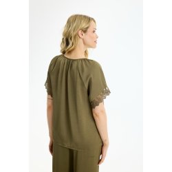 17192 Faye blouse