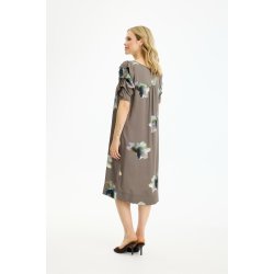 17215 Scottie dress