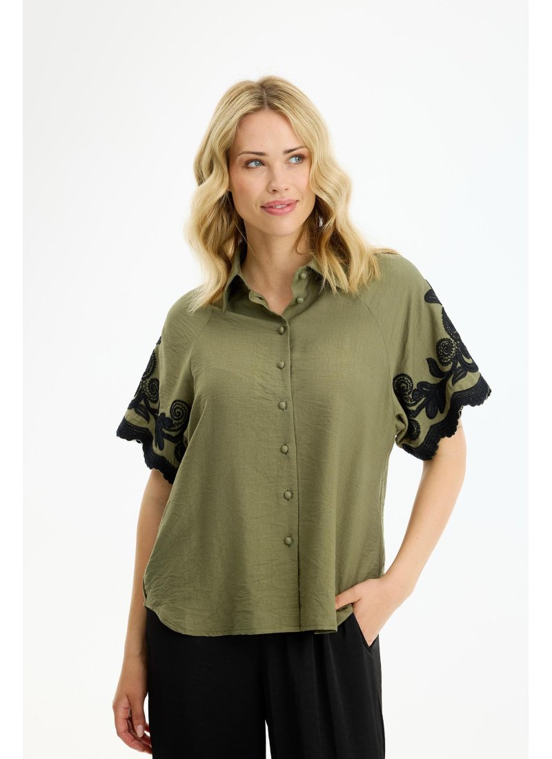 17226 Lori shirt