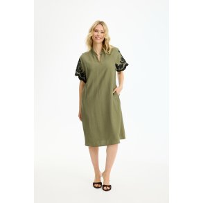 17227 Lori dress