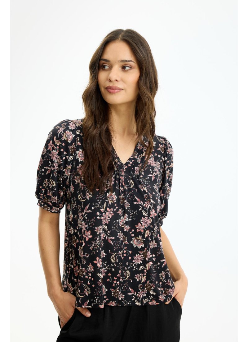 17256 Jo blouse 1/2 sleeves
