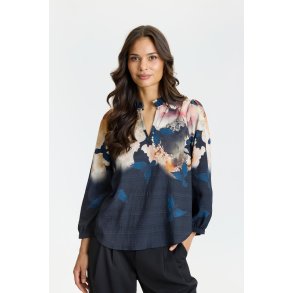 17306 Scarlett blouse