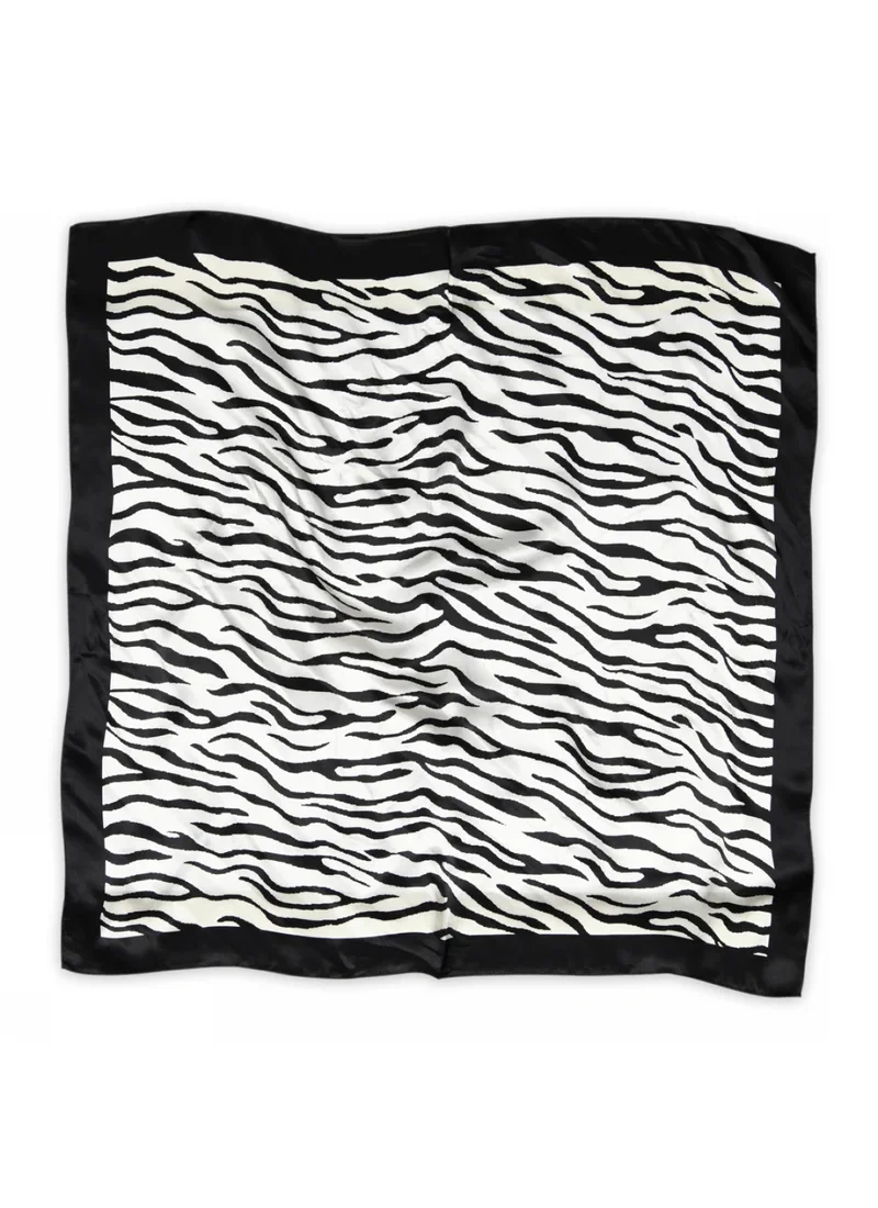 20 18590 GISELLE Trklder