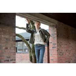 3965 "Animal" stitch pullover