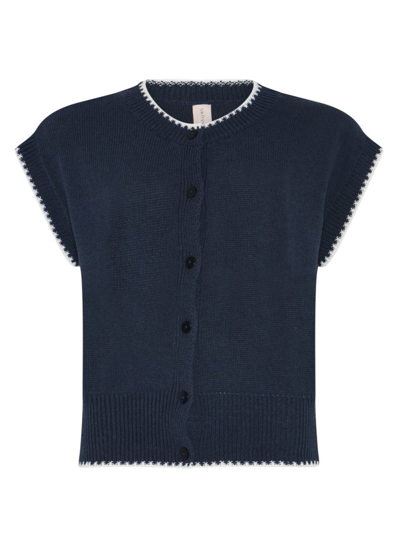 4125 Buttoned sleeve less Card