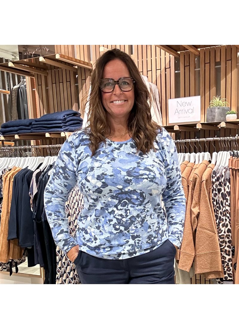 028107 FALLERSLEBEN Bluse