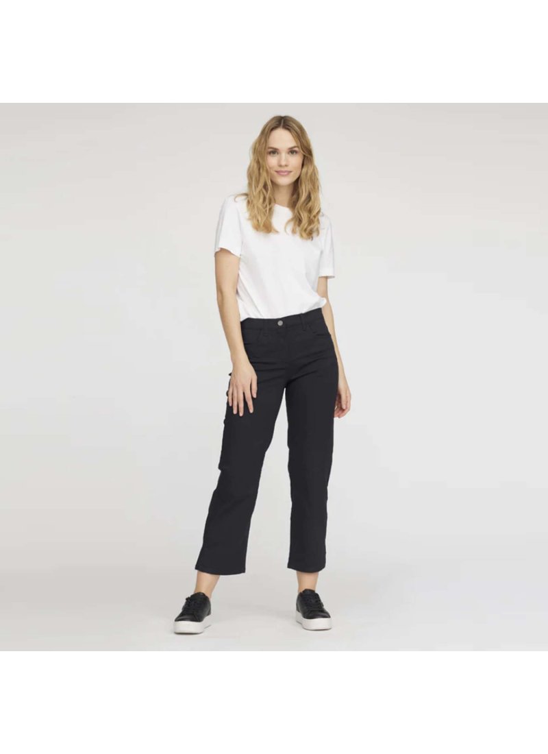 100569 Amelia Slit Straight cr