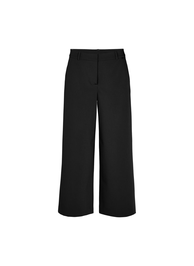 100650 Lia Loose Crop