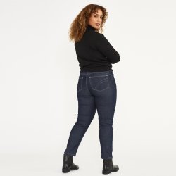 100729 Hannah Regular XSL