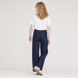 100866 Donna Loose ML