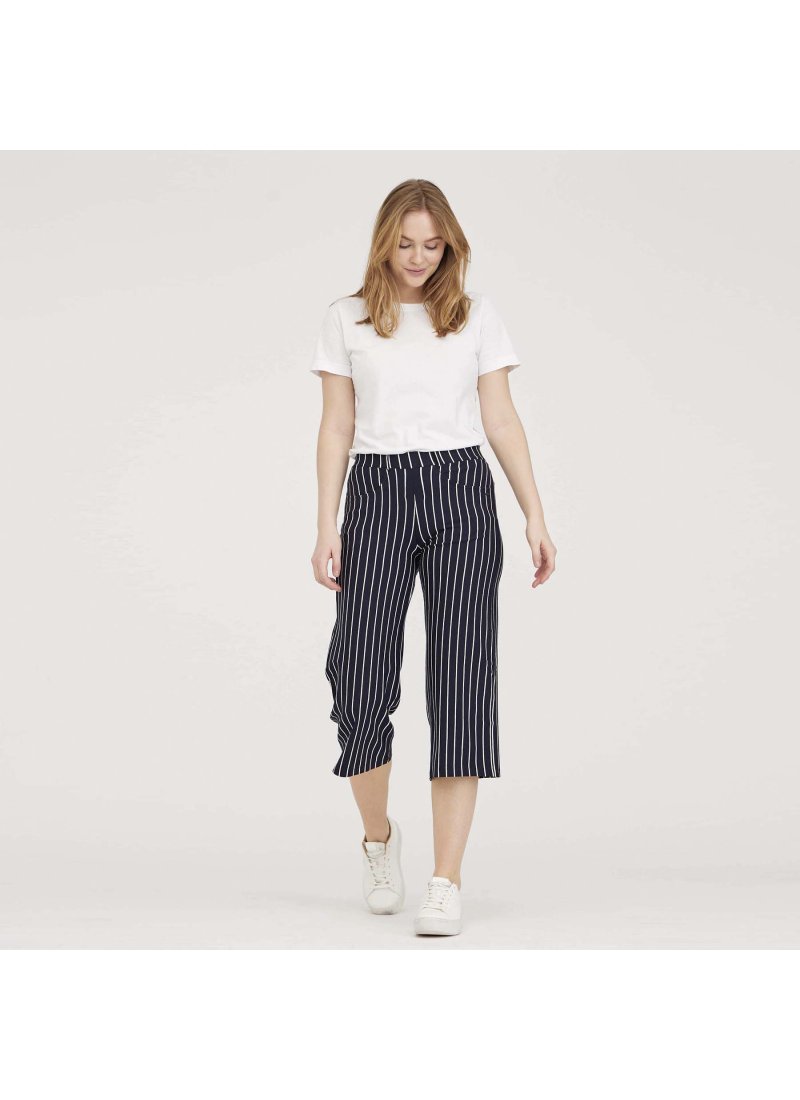 28364 Donna Loose Crop