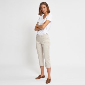 22244 Hannah Regular Capri ML