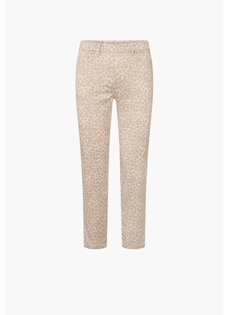 101096 Hannah Regular XSL