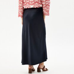 16368 Esmeralda skirt